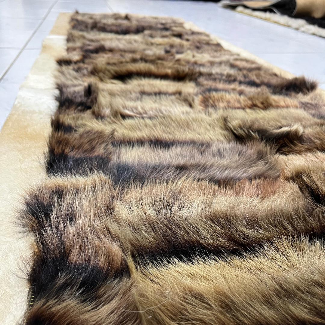 Brown Sheepskin Rug,Brown With Gold Sheepskin Fur Rug,Fluffy Rug,Soft Area Rug,Shaggy Rug ,Rug for Living Room,Wool Rug,Sheepskin Carpet - BuzzLeatherCarpetBrown Sheepskin Rug,Brown With Gold Sheepskin Fur Rug,Fluffy Rug,Soft Area Rug,Shaggy Rug ,Rug for Living Room,Wool Rug,Sheepskin Carpet